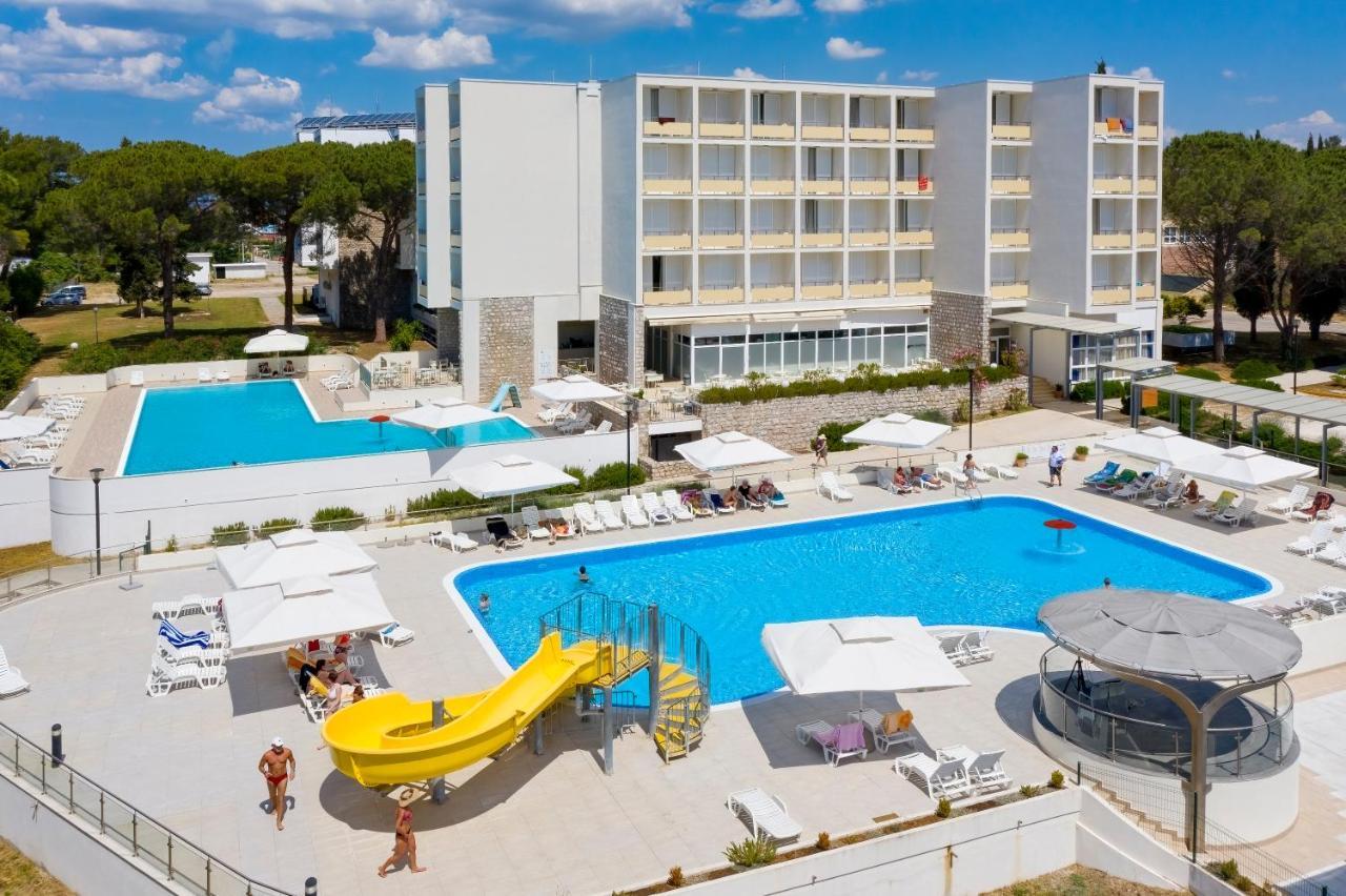 Family Hotel Adria Biograd Na Moru Luaran gambar