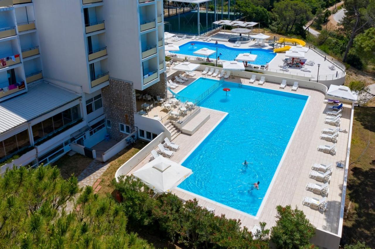 Family Hotel Adria Biograd Na Moru Luaran gambar