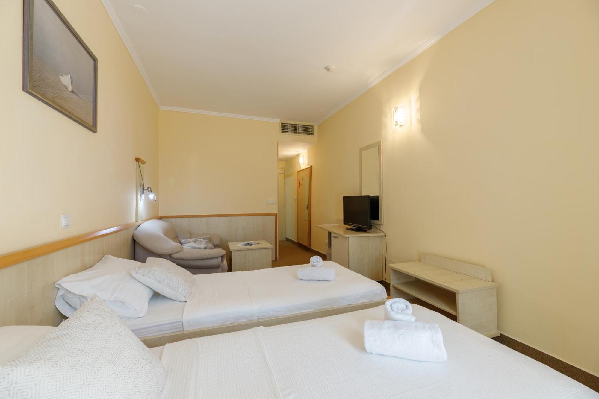 Family Hotel Adria Biograd Na Moru Luaran gambar