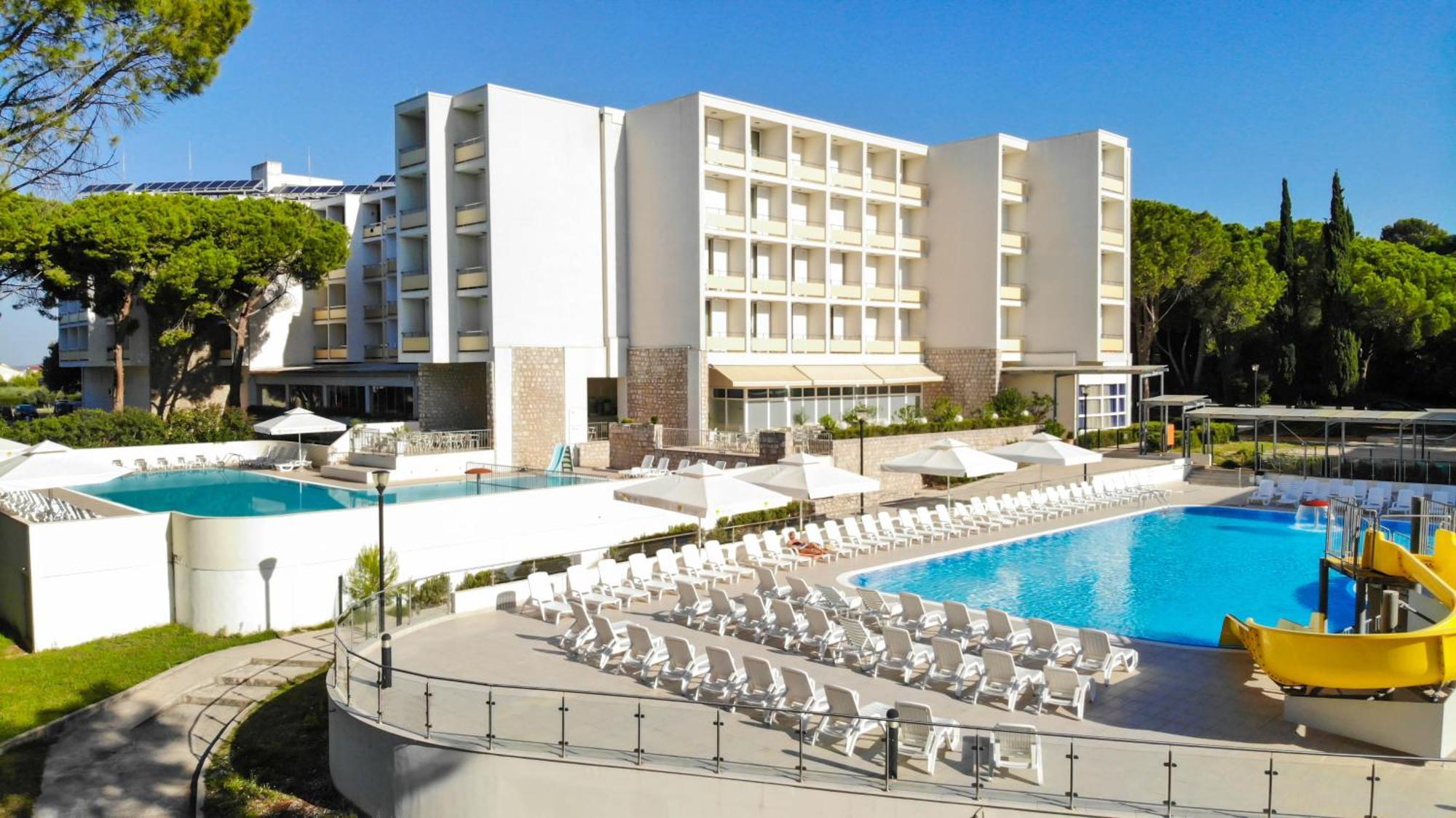 Family Hotel Adria Biograd Na Moru Luaran gambar