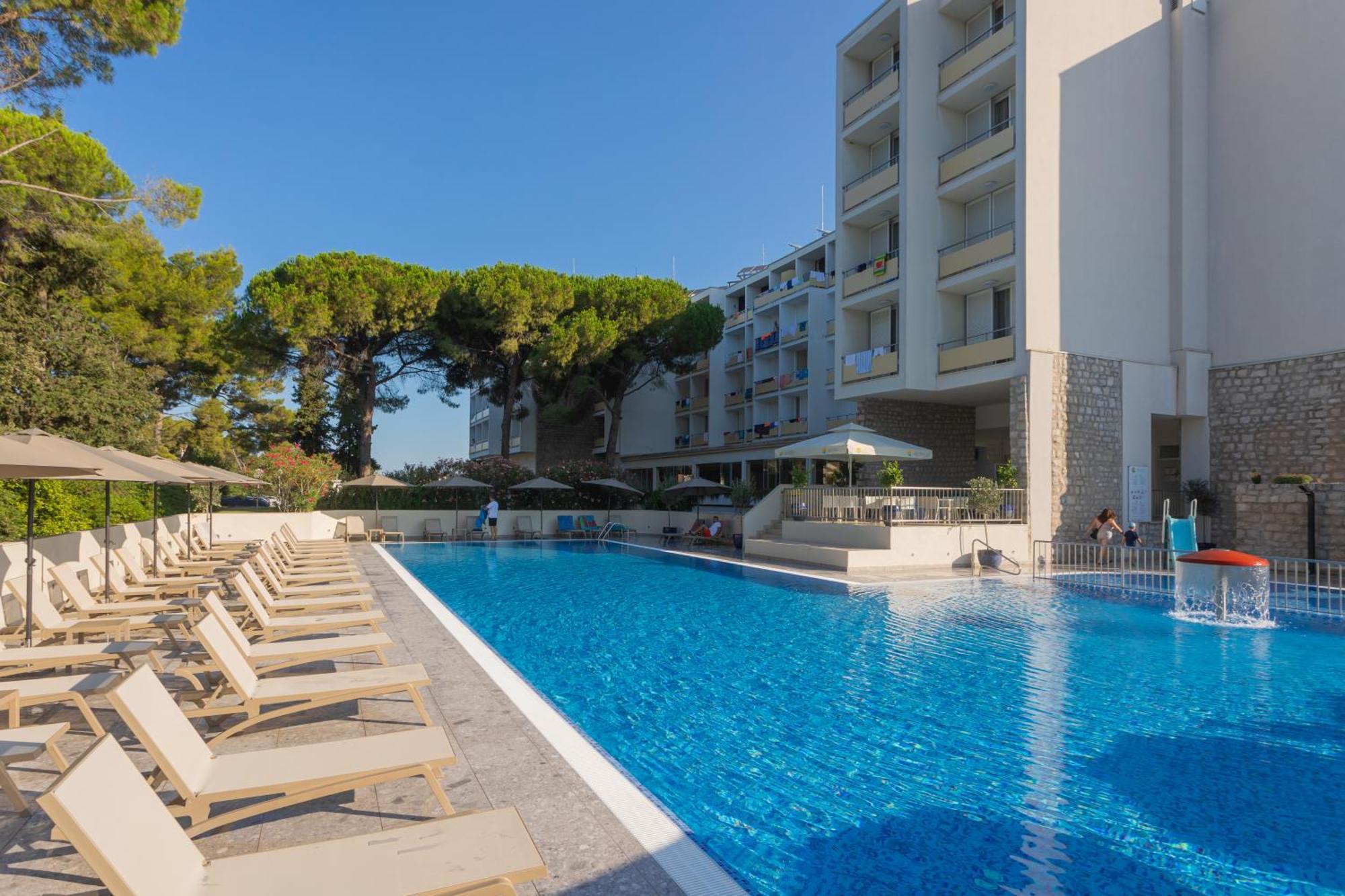 Family Hotel Adria Biograd Na Moru Luaran gambar